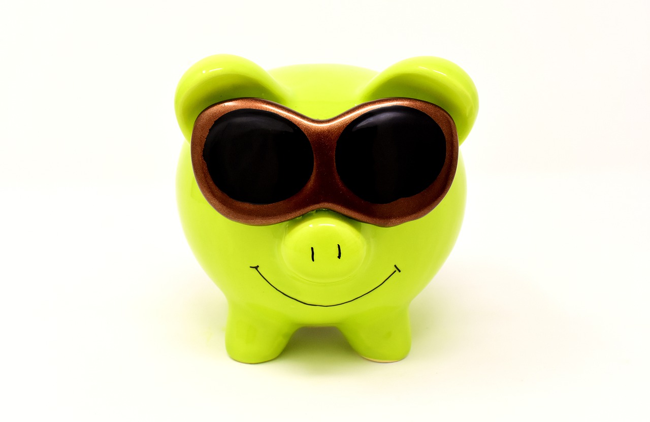 piggy bank, sunglasses, cool